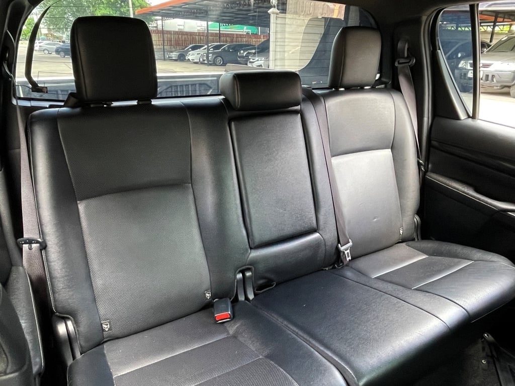 TOYOTA HILUX REVO DOUBLE CAB 2.8 G PRERUNNER ROCCO (MNC) ปี 2018 AUTO สภาพนางฟ้า TOYOTA HILUX REVO DOUBLE CAB 2.8 G PRERUNNER ROCCO (MNC) ปี 2018 AUTO สภาพนางฟ้า
