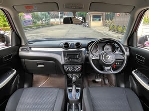 SUZUKI SWIFT 1.2 GL CVT ปี 2019 สภาพนางฟ้า SUZUKI SWIFT 1.2 GL CVT ปี 2019 สภาพนางฟ้า