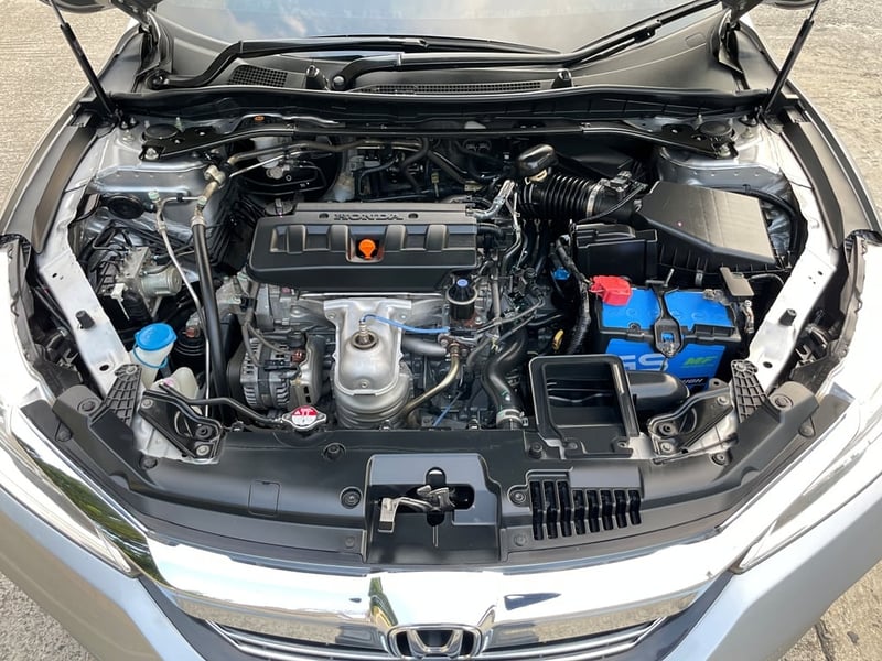 HONDA ACCORD 2.0 EL (MNC) ปี 2018 สภาพนางฟ้า HONDA ACCORD 2.0 EL (MNC) ปี 2018 สภาพนางฟ้า