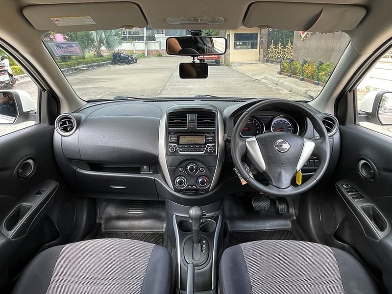 NISSAN ALMERA 1.2 E SPORTECH ปี 2016 AUTO สภาพนางฟ้า
