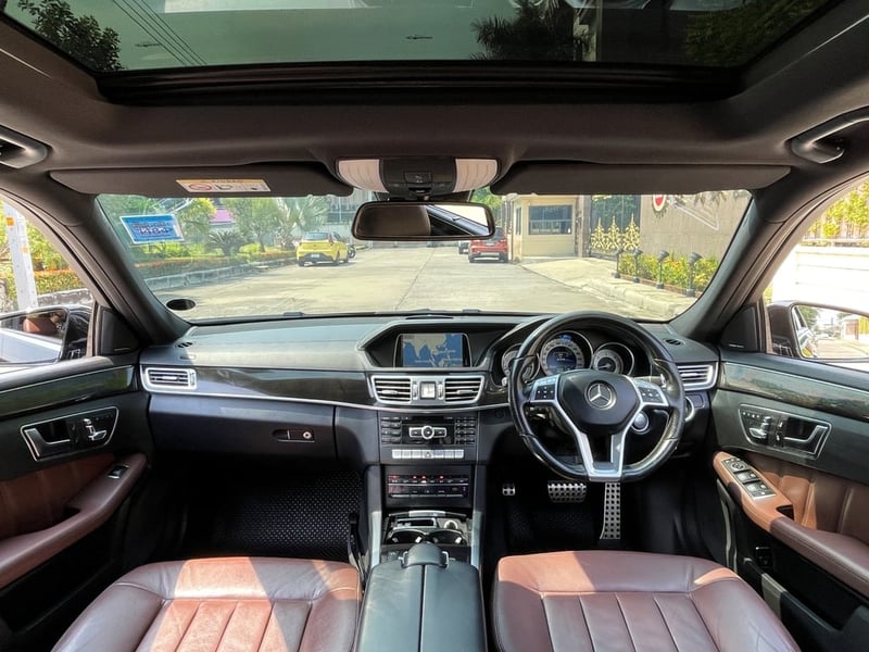 MERCEDES BENZ E300 2.2 BLUETEC HYBRID AMG DYNAMIC ปี 2015 สภาพนางฟ้า