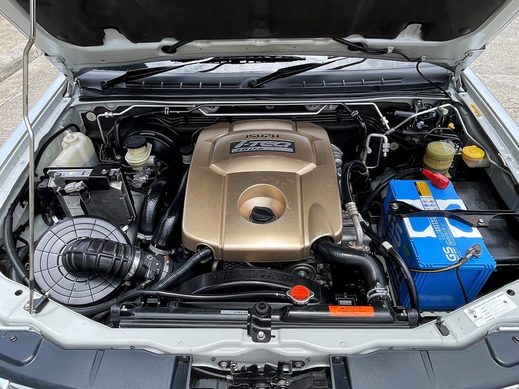 ISUZU MU-7 3.0 S ปี 2008 เกียร์MANUAL สภาพนางฟ้า