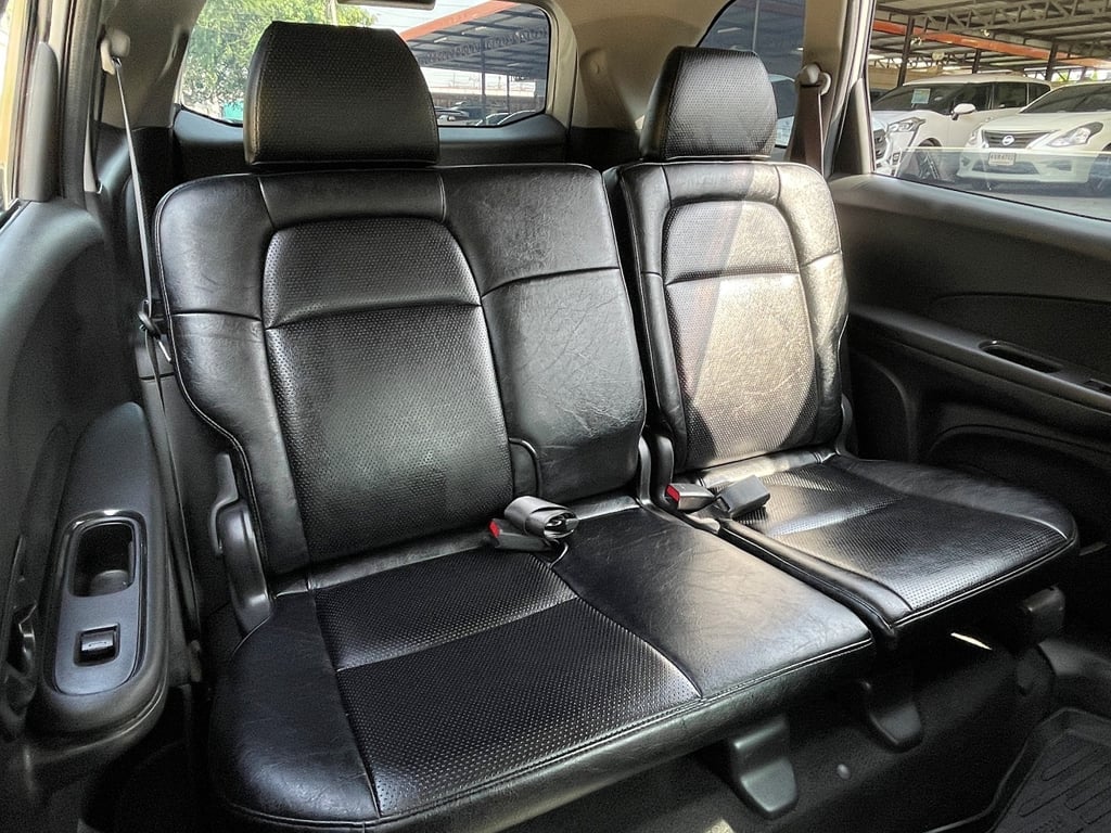 HONDA MOBILIO 1.5 S ปี 2015 AUTO