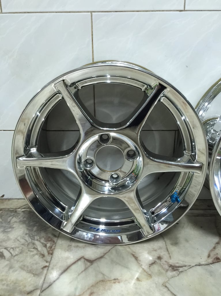 ขายล้อแม็กซ์ยี่ห้อ Buddy Club P1 ขอบ 15 นิ้วขนาด 4 รู 100 ออฟเซ็ท 45 ญี่ปุ่นแท้