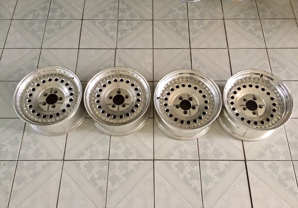 ขายล้อแม็กซ์ RAGUNA 2 ชิ้นลายหยดน้ำขอบ 16" นิ้วล้อหน้า F7.5 นิ้วออฟ +35 ล้อหลัง R8 นิ้วออฟ +4 ขนาดรู 5X114.3 ญี่ปุ่นแท้