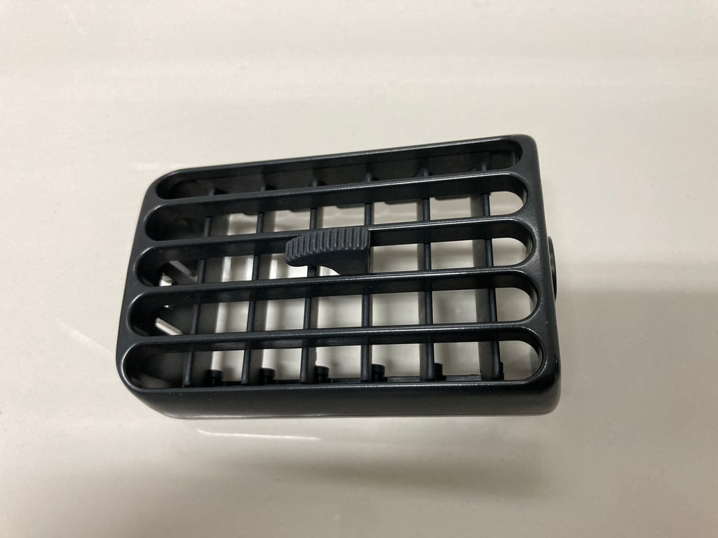 ขายช่องแอร์ตู้หลังเบาะแถวสามของรถยนต์ HONDA รุ่น STREAM 2.0 S i-VTEC ปี 2004-2006