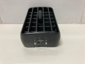 ขายช่องแอร์ตู้หลังเบาะแถวสามของรถยนต์ HONDA รุ่น STREAM 2.0 S i-VTEC ปี 2004-2006 ขายช่องแอร์ตู้หลังเบาะแถวสามของรถยนต์ HONDA รุ่น STREAM 2.0 S i-VTEC ปี 2004-2006