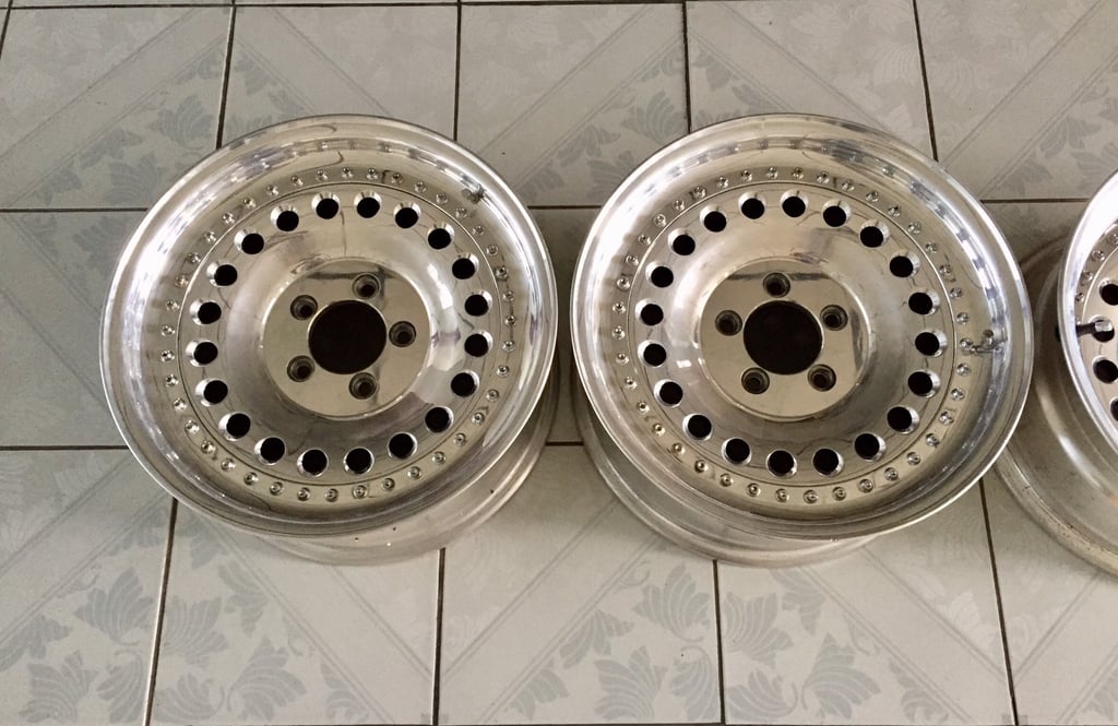 ขายล้อแม็กซ์ RAGUNA 2 ชิ้นลายหยดน้ำขอบ 16" นิ้วล้อหน้า F7.5 นิ้วออฟ +35 ล้อหลัง R8 นิ้วออฟ +4 ขนาดรู 5X114.3 ญี่ปุ่นแท้