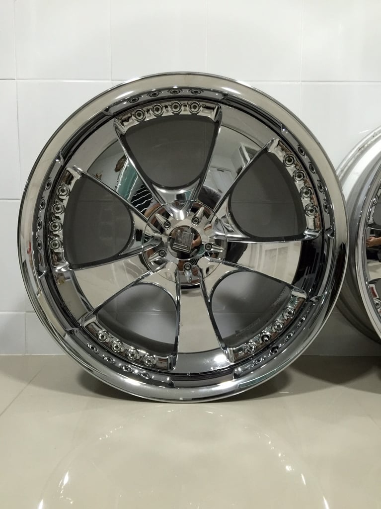 ขายล้อแม็กซ์แท้ W WORK LS105 โครเมี่ยมขอบ 20" หน้ากว้าง 8.5" หน้าหลัง OFF +18 ทั้ง 4 วง 5 รู P.C.D.114.3 MADE IN JAPAN สภาพสวย