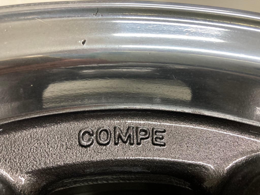 ขายล้อแม็กซ์ลายกล้วย COMPE ขอบ 13 นิ้วขนาด 4 รู 114.3 หน้ากว้าง 5.5 นิ้ว OFFSET +15 ญี่ปุ่นแท้