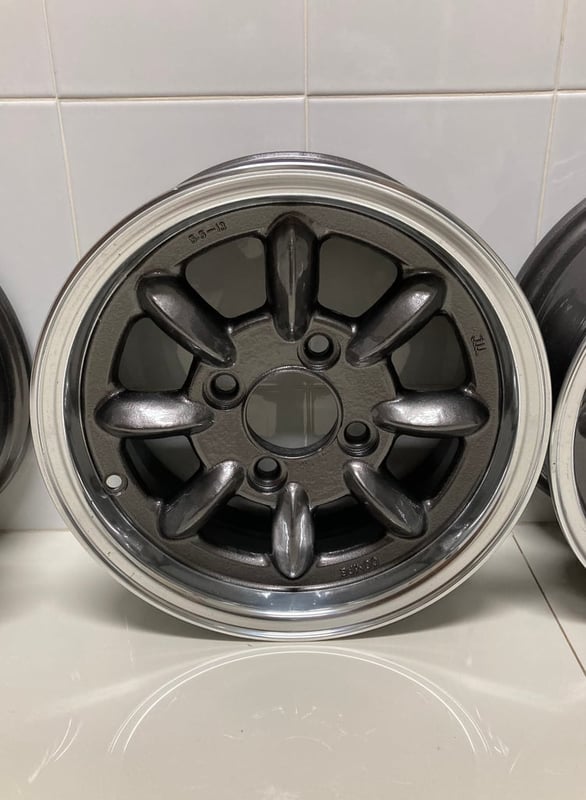 ขายล้อแม็กซ์ลายกล้วย COMPE ขอบ 13 นิ้วขนาด 4 รู 114.3 หน้ากว้าง 5.5 นิ้ว OFFSET +15 ญี่ปุ่นแท้ ขายล้อแม็กซ์ลายกล้วย COMPE ขอบ 13 นิ้วขนาด 4 รู 114.3 หน้ากว้าง 5.5 นิ้ว OFFSET +15 ญี่ปุ่นแท้