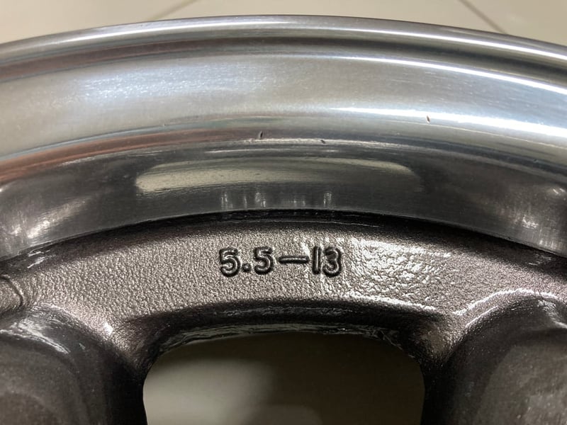 ขายล้อแม็กซ์ลายกล้วย COMPE ขอบ 13 นิ้วขนาด 4 รู 114.3 หน้ากว้าง 5.5 นิ้ว OFFSET +15 ญี่ปุ่นแท้ ขายล้อแม็กซ์ลายกล้วย COMPE ขอบ 13 นิ้วขนาด 4 รู 114.3 หน้ากว้าง 5.5 นิ้ว OFFSET +15 ญี่ปุ่นแท้