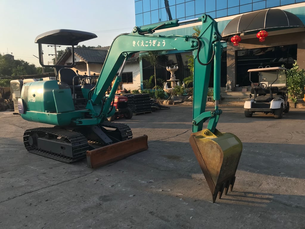 KOMATSU PC20-7E นำเข้าจากญี่ปุ่น สภาพพร้อมใช้งาน สนใจโทร. 089-0050007 คุณชญานิน หรือ Add LINE ID @sangenjp www.sangenjp.com www.nmc99.com
