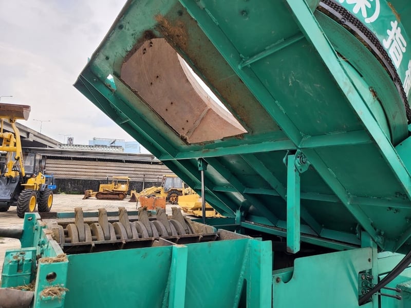 รถบดไม้ นำเข้าจากญี่ปุ่น สภาพพร้อมใช้งาน สนใจโทร. 089-0050007 คุณชญานิน หรือ Add LINE ID @sangenjp www.sangenjp.com www.nmc99.com