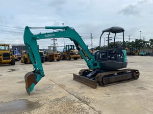 KOBELCO  SK45SR นำเข้าจากญี่ปุ่น สภาพพร้อมใช้งาน สนใจโทร. 089-0050007 คุณชญานิน หรือ Add LINE ID @sangenjp www.sangenjp.com www.nmc99.com