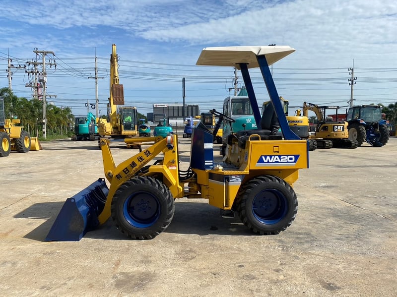 KOMATSU WA20-1 นำเข้าจากญี่ปุ่น สภาพพร้อมใช้งาน สนใจโทร. 089-0050007 คุณชญานิน หรือ Add LINE ID @sangenjp www.sangenjp.com www.nmc99.com