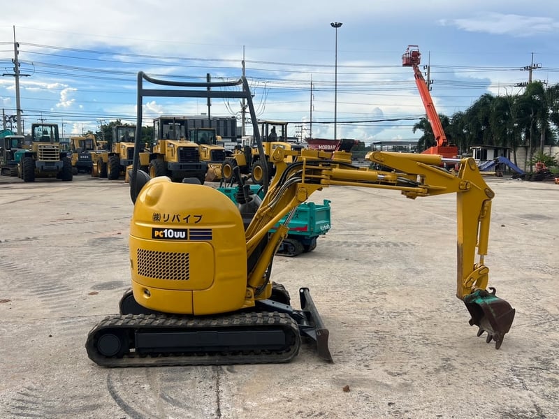 KOMATSU PC10UU-3 นำเข้าจากญี่ปุ่น สภาพพร้อมใช้งาน สนใจโทร. 089-0050007 คุณชญานิน หรือ Add LINE ID @sangenjp www.sangenjp.com www.nmc99.com