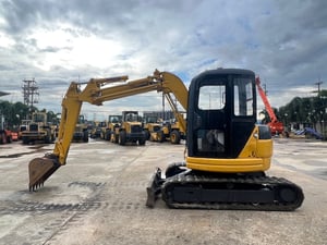 KOMATSU PC50UU-2 นำเข้าจากญี่ปุ่น สภาพพร้อมใช้งาน สนใจโทร. 089-0050007 คุณชญานิน หรือ Add LINE ID @sangenjp www.sangenjp.com www.nmc99.com