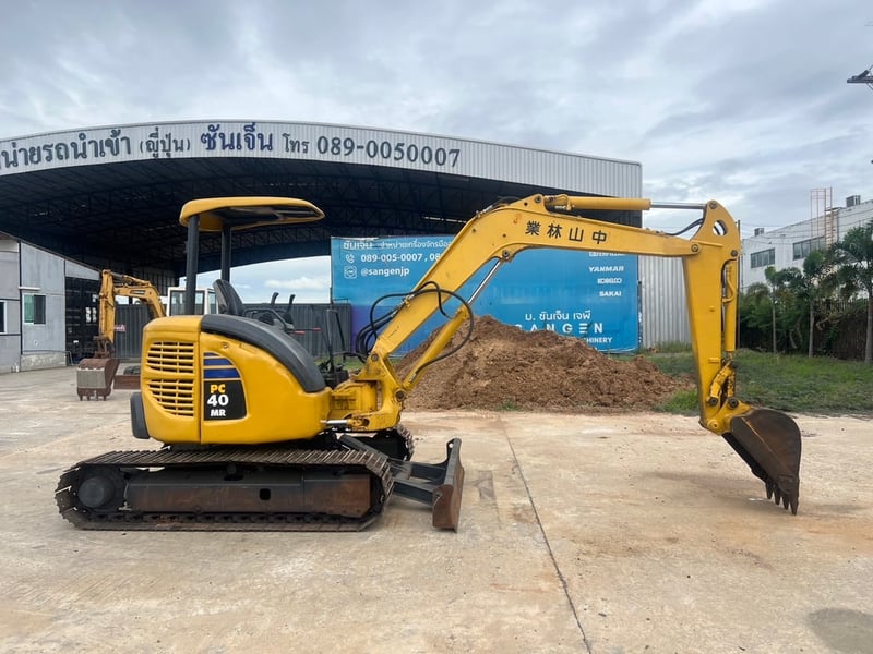 KOMATSU PC40MR-2 นำเข้าจากญี่ปุ่น สภาพพร้อมใช้งาน สนใจโทร. 089-0050007 คุณชญานิน หรือ Add LINE ID @sangenjp www.sangenjp.com www.nmc99.com