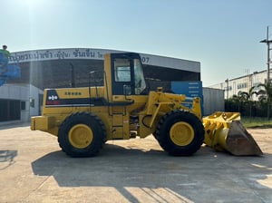 KOMATSU WA300-1 นำเข้าจากญี่ปุ่น สภาพพร้อมใช้งาน สนใจโทร. 089-0050007 คุณชญานิน หรือ Add LINE ID @sangenjp www.sangenjp.com www.nmc99.com