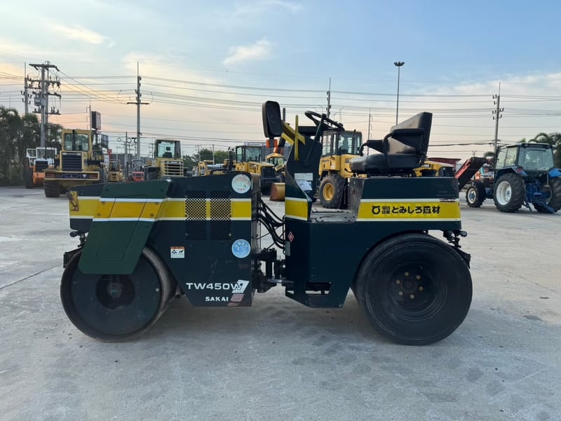 SAKAI TW450 นำเข้าจากญี่ปุ่น สภาพพร้อมใช้งาน สนใจโทร. 089-0050007 คุณชญานิน หรือ Add LINE ID @sangenjp www.sangenjp.com www.nmc99.com