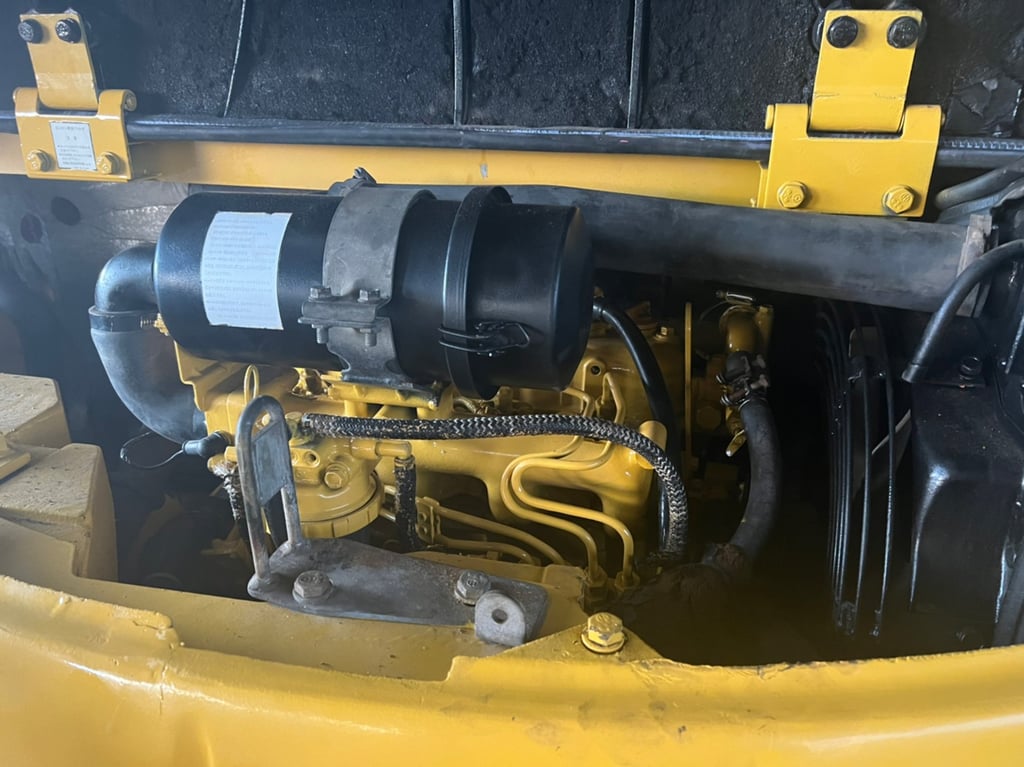 KOMATSU PC50US-2 นำเข้าจากญี่ปุ่น สภาพพร้อมใช้งาน สนใจโทร. 089-0050007 คุณชญานิน หรือ Add LINE ID @sangenjp www.sangenjp.com www.nmc99.com