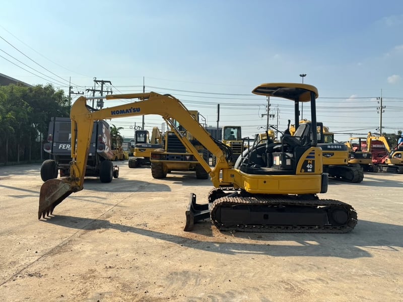 KOMATSU PC40MR-2 นำเข้าจากญี่ปุ่น สภาพพร้อมใช้งาน สนใจโทร. 089-0050007 คุณชญานิน หรือ Add LINE ID @sangenjp www.sangenjp.com www.nmc99.com