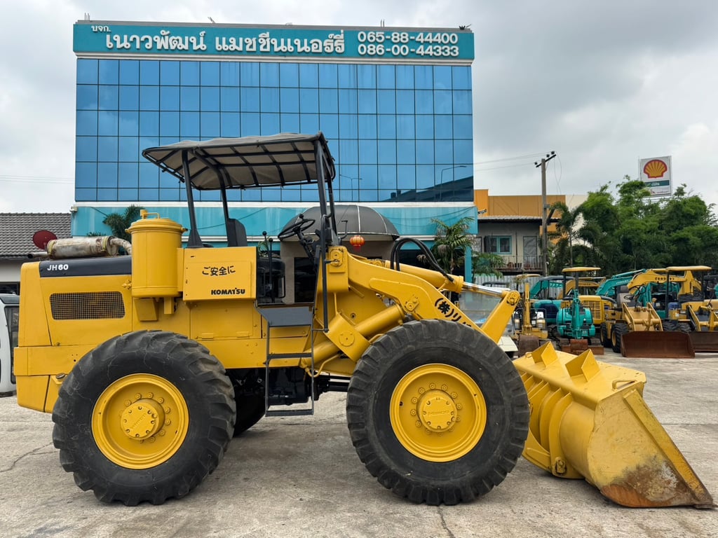 KOMATSU JH60  นำเข้าจากญี่ปุ่น สภาพพร้อมใช้งาน สนใจโทร. 089-0050007 คุณชญานิน หรือ Add LINE ID @sangenjp www.sangenjp.com www.nmc99.com