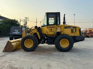 KOMATSU Wa150-5 นำเข้าจากญี่ปุ่น สภาพพร้อมใช้งาน สนใจโทร. 089-0050007 คุณชญานิน หรือ Add LINE ID @sangenjp www.sangenjp.com www.nmc99.com