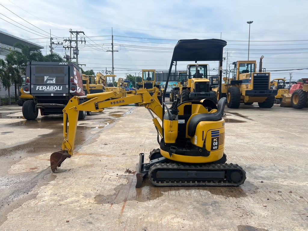 KOMATSU PC08UU-1 นำเข้าจากญี่ปุ่น สภาพพร้อมใช้งาน สนใจโทร. 089-0050007 คุณชญานิน หรือ Add LINE ID @sangenjp www.sangenjp.com www.nmc99.com