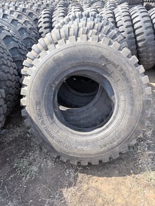 ยางรถบรรทุก ทหารขนาด 11.00-20 (Royal Thai Army 11.00-20) ยางเปอร์เซ็นต์ 11.00-20 สภาพ 90% ยางรถบรรทุก ทหารขนาด 11.00-20 (Royal Thai Army 11.00-20) ยางเปอร์เซ็นต์ 11.00-20 สภาพ 90%