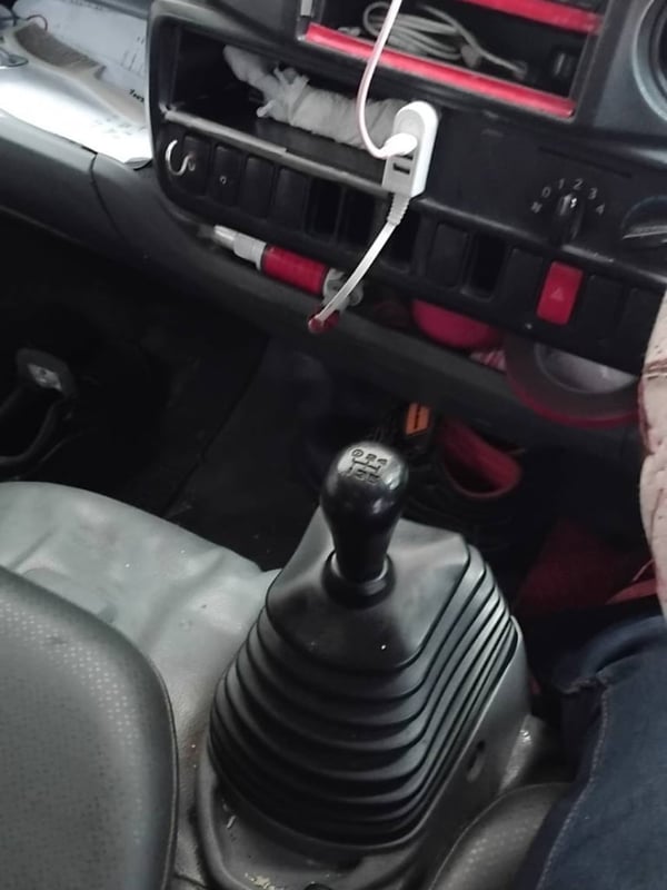 ขายรถบรรทุก HINO รุ่น XZU650 (ปี 2557) ตู้แห้ง พร้อมใช้งาน