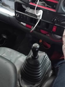 ขายรถบรรทุก HINO รุ่น XZU650 (ปี 2557) ตู้แห้ง พร้อมใช้งาน