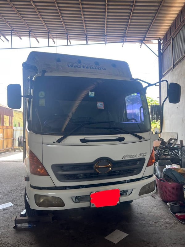 ขาย 6 ล้อตู้เย็น Hino 4.2 เมตร