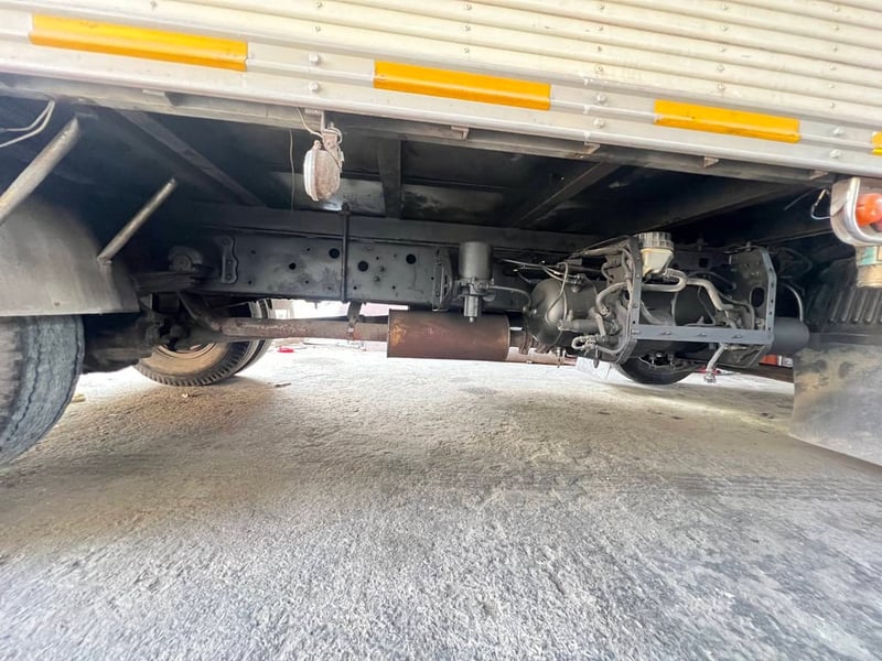 HINO FC รถบรรทุก 6ล้อ ตู้เย็น ปี2004 HINO FC รถบรรทุก 6ล้อ ตู้เย็น ปี2004