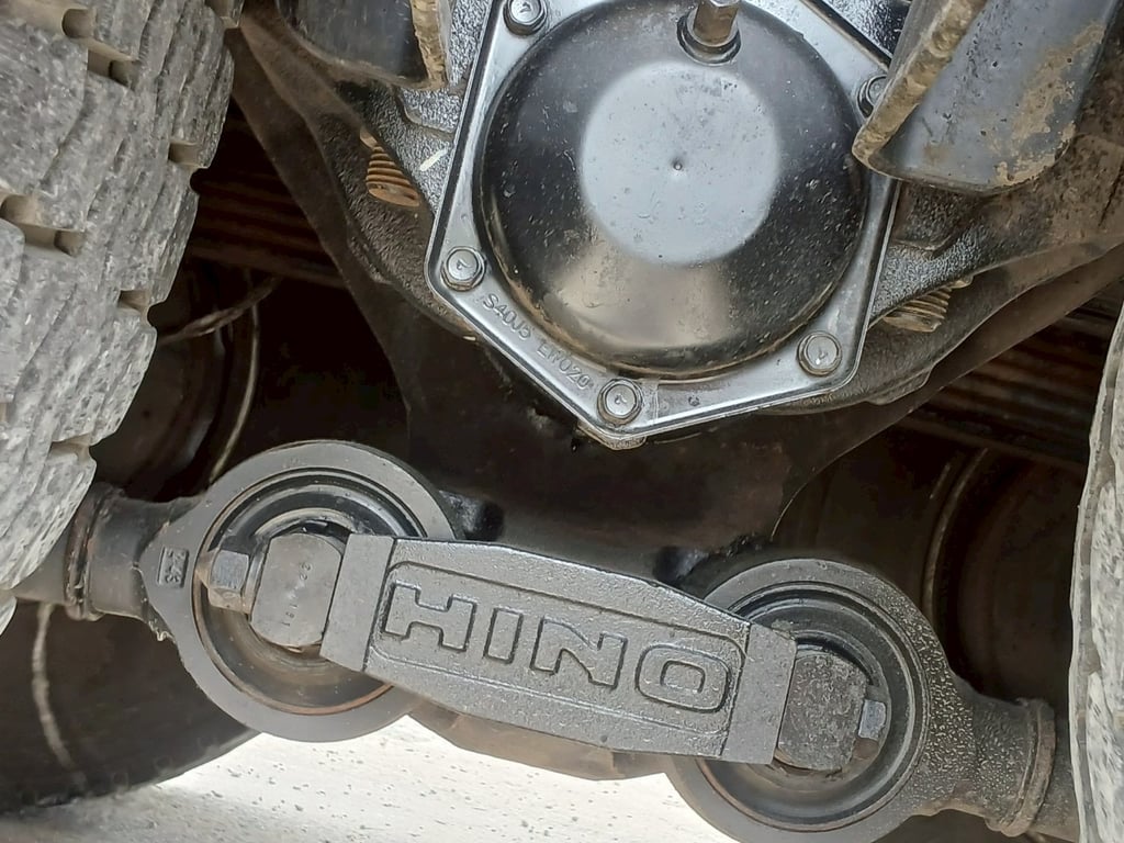10ล้อตู้เย็น HINO VICTOR 240 แรงม้า ปี61
