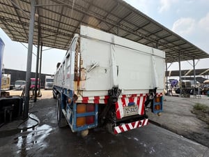 รถอีซูซุ10ล้อเพลาเดียวเครื่อง270แรงปี52 สภาพพร้อมใช้เครื่องดีแอร์เย็น