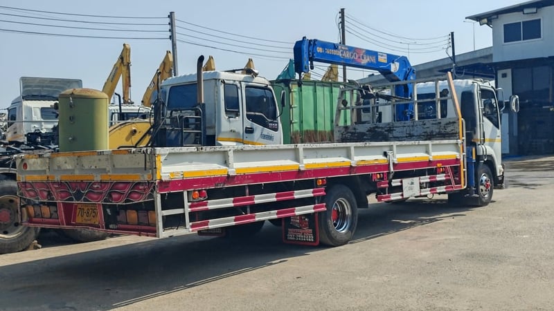 หกล้อเครน ISUZU FRR 210 ปี 60 สภาพสวย พร้อมใช้งานทันที! 🚛💨