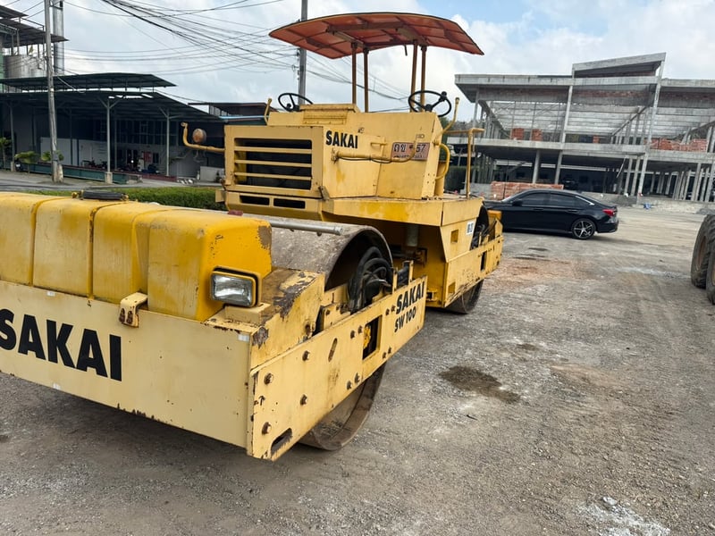 รถบดล้อเหล็กซาไกรถบเล้อเหล็ก vsw4สั่นสะเทือน