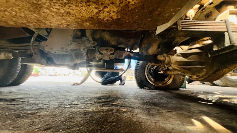 รถสว่านเจาะเสาไฟฟ้า ยี่ห้ออาชิ ขับเคลื่อน4ล้อ