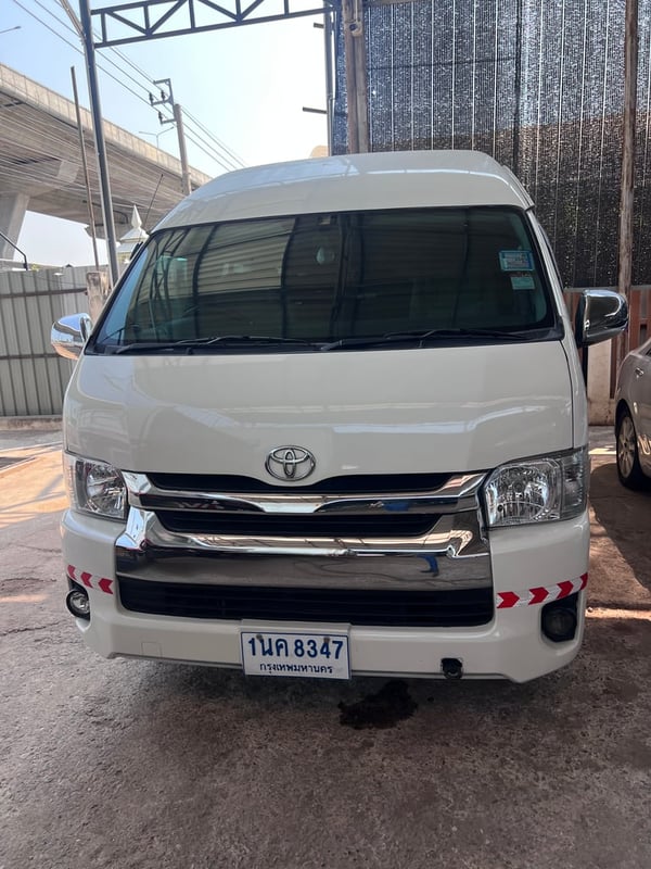 ขายรถตู้โตโยต้าคอมมูนิเตอร์
