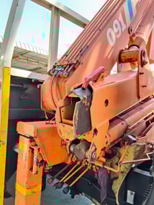 ISUZU NQR 175แรงม้า รถบรรทุก 6ล้อ กระบะเหล็กติดเครน ปี2014