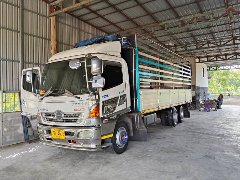HINO FC 175แรงม้า รถบรรทุก 6ล้อ กระบะคอกสูง ปี2016 เลขไมล์น้อยกว่า 500,000 กม.