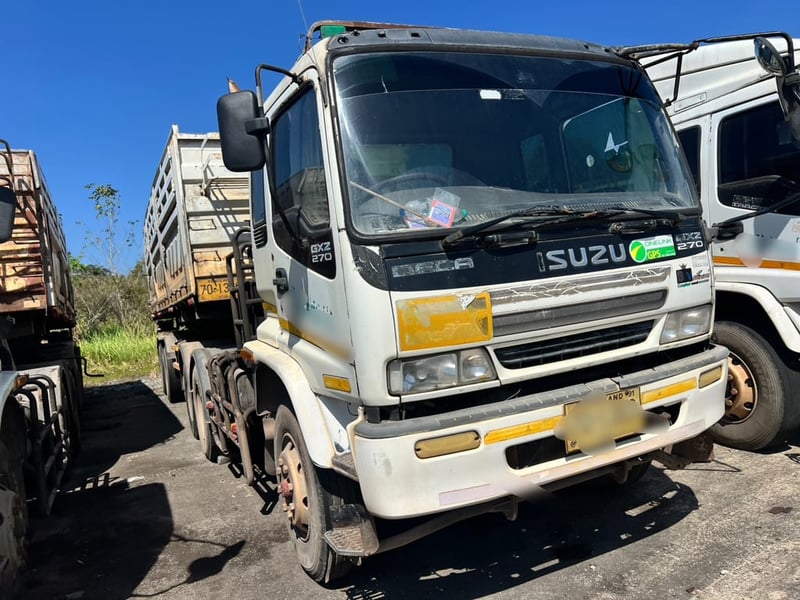 หัวลากอีซูซุ270แรงปี47-48ราคาเบาๆเครื่องดียางดี ตามสภาพ