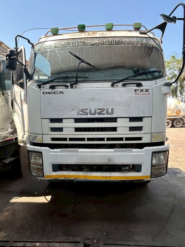 10ล้อ360อีซูซุโม่ปูน7คิวสภาพพร้อมใช้เก็บรายละเอียดนิดหน่อยใช้งานได้เลย