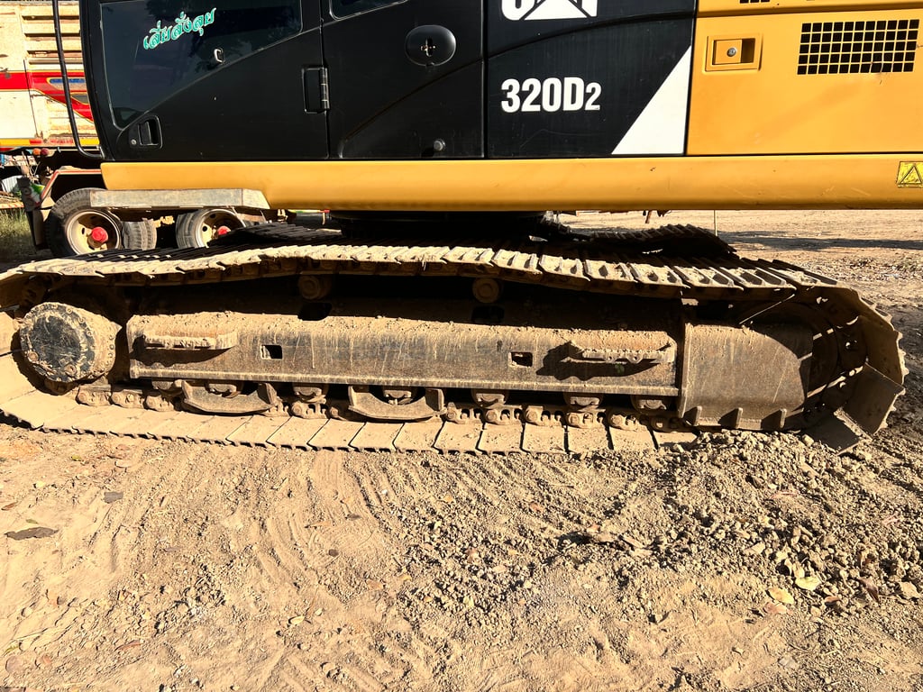 แมคโครcat320D2 สภาพดีพร้อมใช้งาน