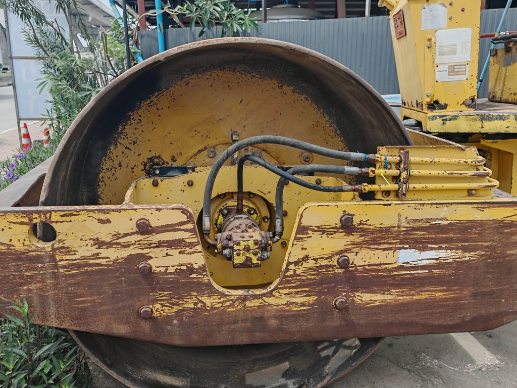 รถบดสั่นสะเทือน KOMATSU JV100WA-1​ ปี59 เล่มทะเบียน