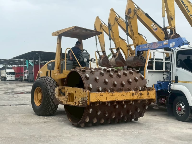 🚜 รถบด CAT CS533E 2 เพลา 2 เปลือก 🚜 รถบด CAT CS533E 2 เพลา 2 เปลือก