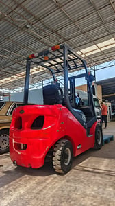 🏭💪 ขายรถโฟล์คลิฟท์ UN Forklift 2.5 ตัน เสาสูง 3 เมตร 🏭💪 ขายรถโฟล์คลิฟท์ UN Forklift 2.5 ตัน เสาสูง 3 เมตร