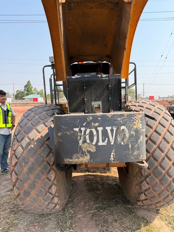 รถบดสั่นสะเทือน2เปลือก2เพลาวอลโว่สภาพดีเอกสารเล่มทะเบียน